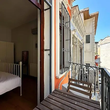 Triplex In Taksim Square With 4 Bedroom 伊斯坦布尔