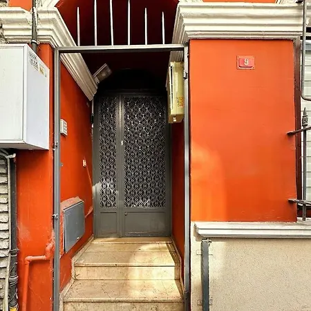 Triplex In Taksim Square With 4 Bedroom 伊斯坦布尔