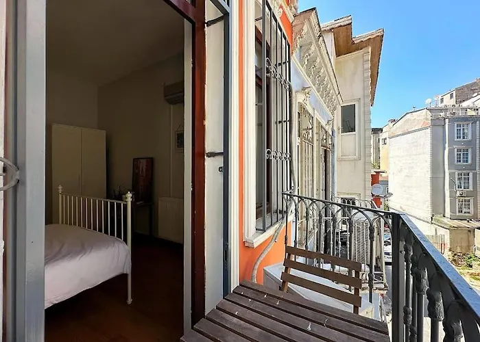 Triplex In Taksim Square With 4 Bedroom 伊斯坦布尔